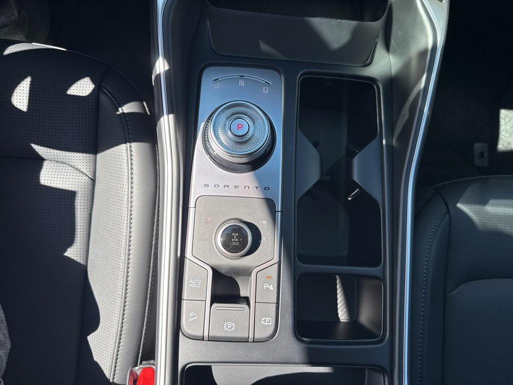 new 2025 Kia Sorento Hybrid car, priced at $41,347