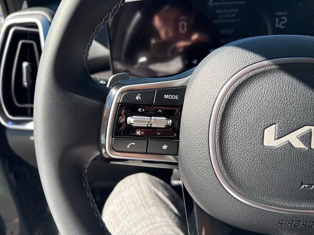 new 2025 Kia Sorento Hybrid car, priced at $41,347