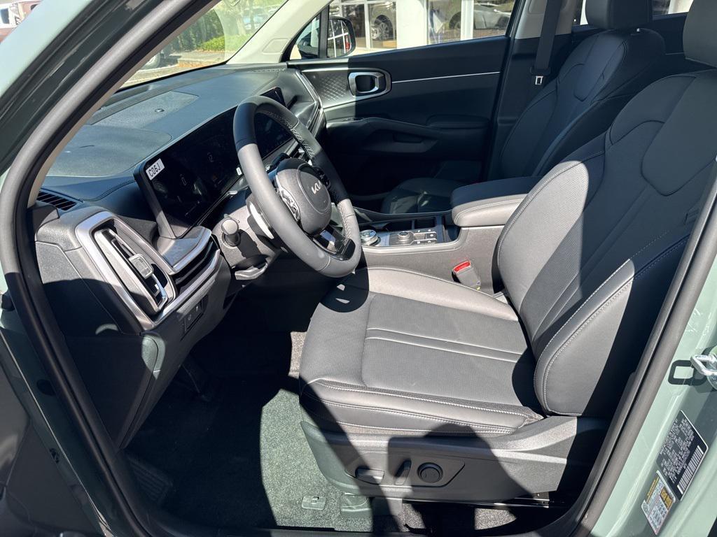 new 2025 Kia Sorento Hybrid car, priced at $41,347