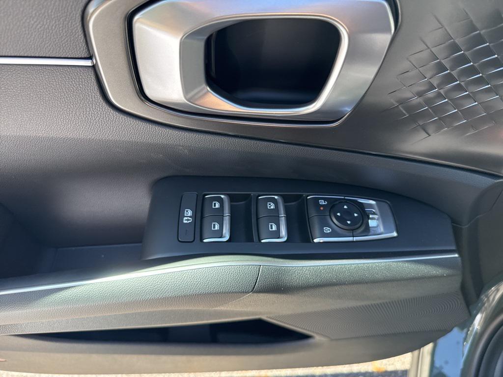 new 2025 Kia Sorento Hybrid car, priced at $41,347