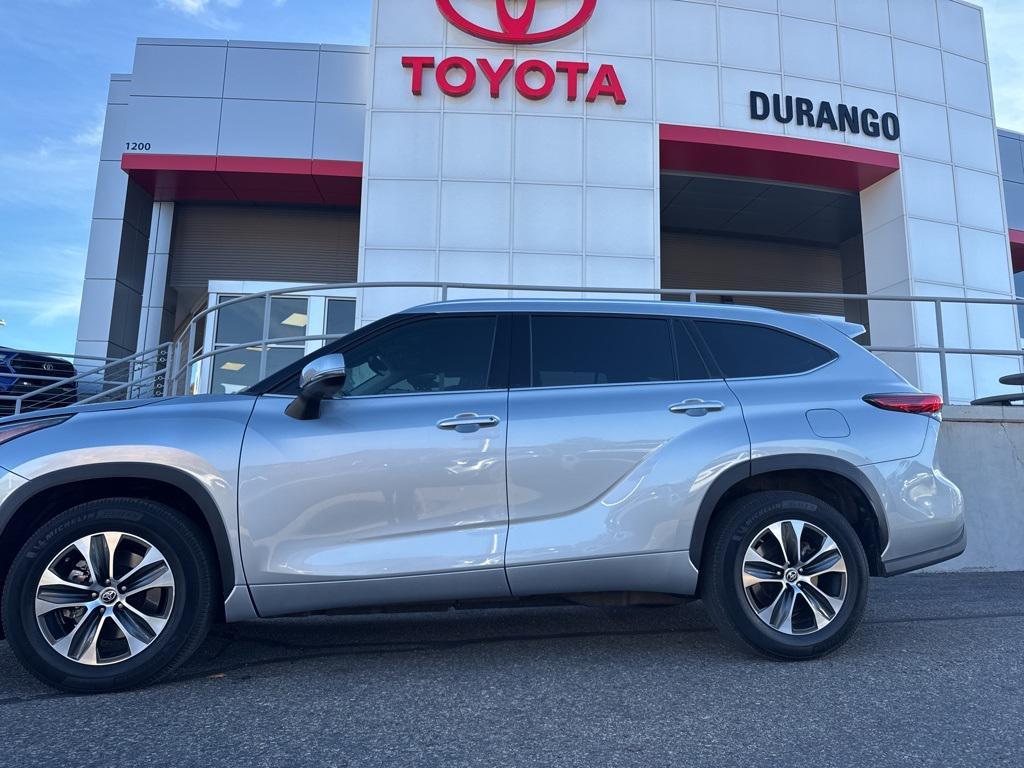 used 2021 Toyota Highlander car, priced at $26,991