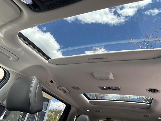 new 2025 Kia Carnival Hybrid car, priced at $50,192
