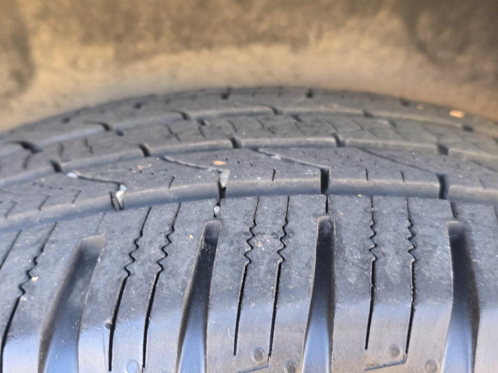 used 2014 Toyota Highlander car, priced at $13,491