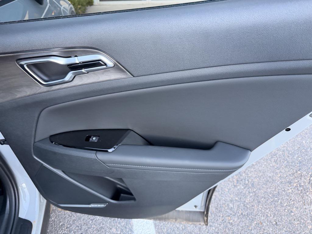 new 2025 Kia Sportage car, priced at $37,540