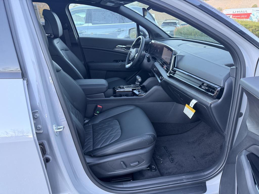 new 2025 Kia Sportage car, priced at $37,540