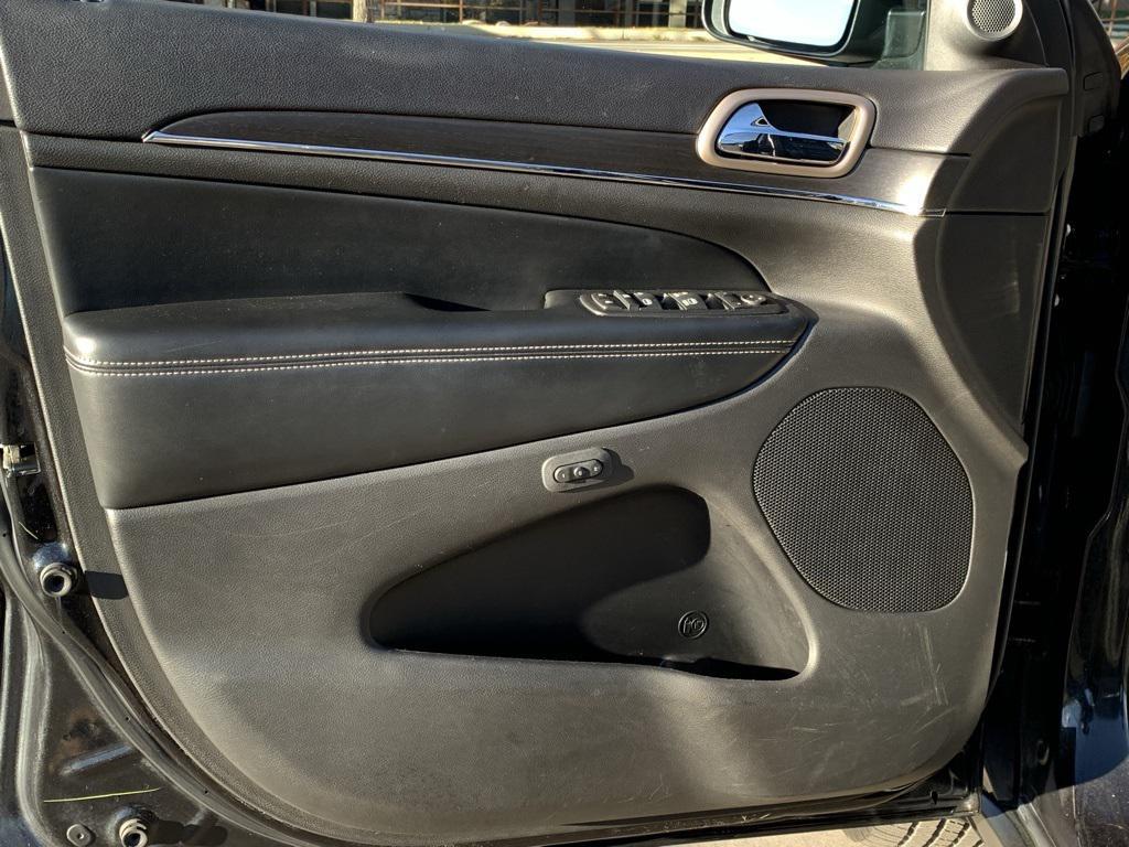 used 2015 Jeep Grand Cherokee car, priced at $15,720