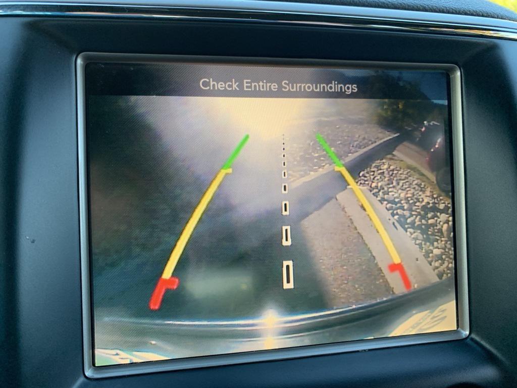 used 2015 Jeep Grand Cherokee car, priced at $15,720