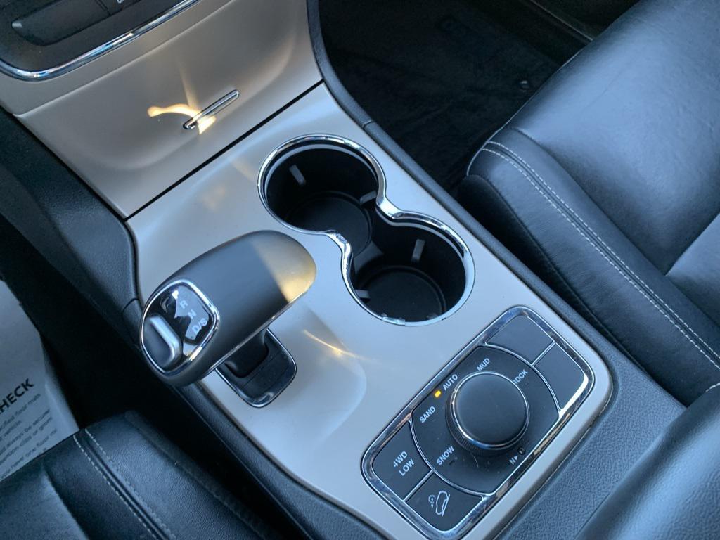 used 2015 Jeep Grand Cherokee car, priced at $15,720