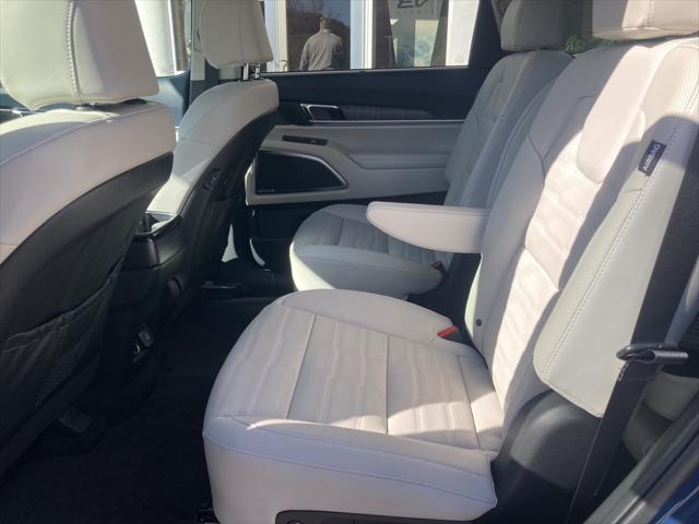 new 2025 Kia Telluride car, priced at $51,816