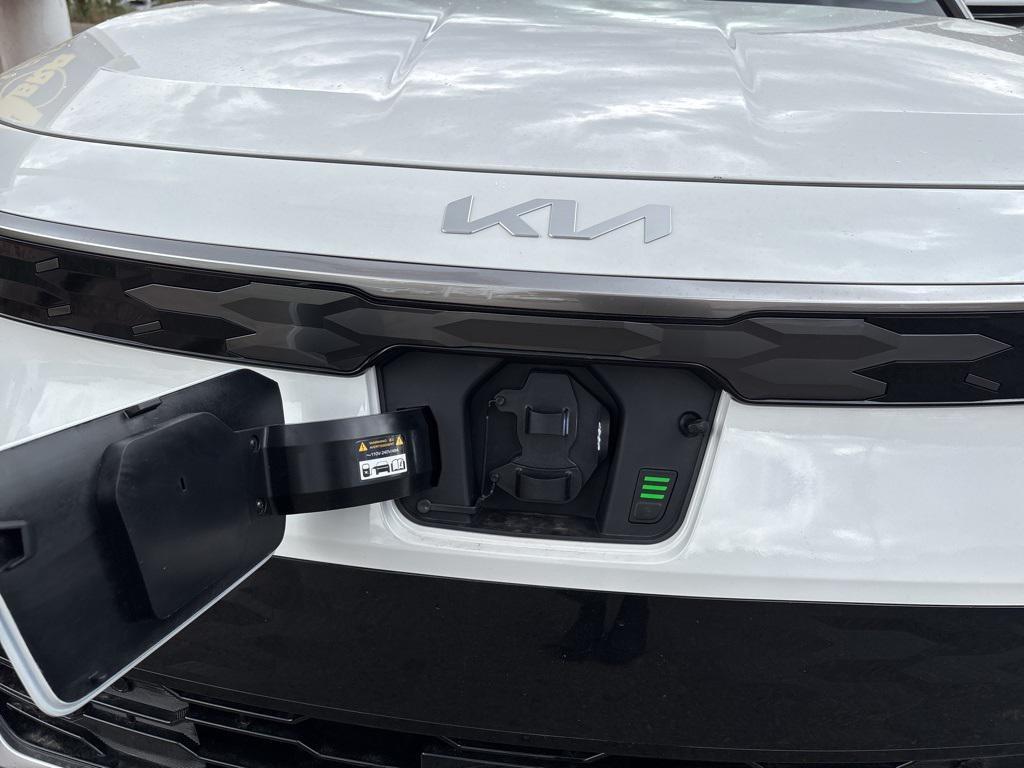 new 2025 Kia Niro EV car, priced at $46,686