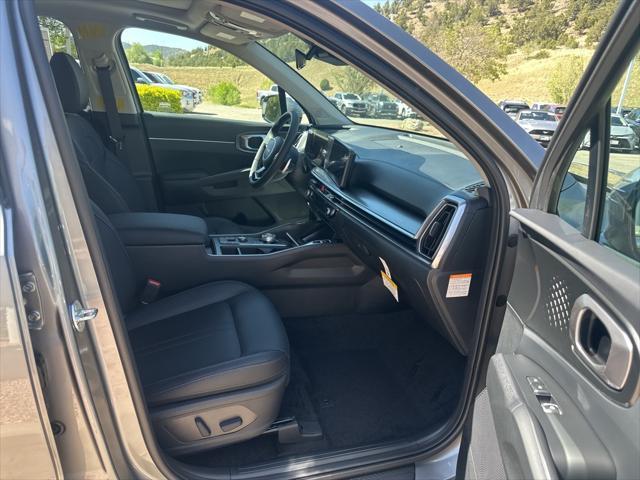 new 2025 Kia Sorento Plug-In Hybrid car, priced at $50,820