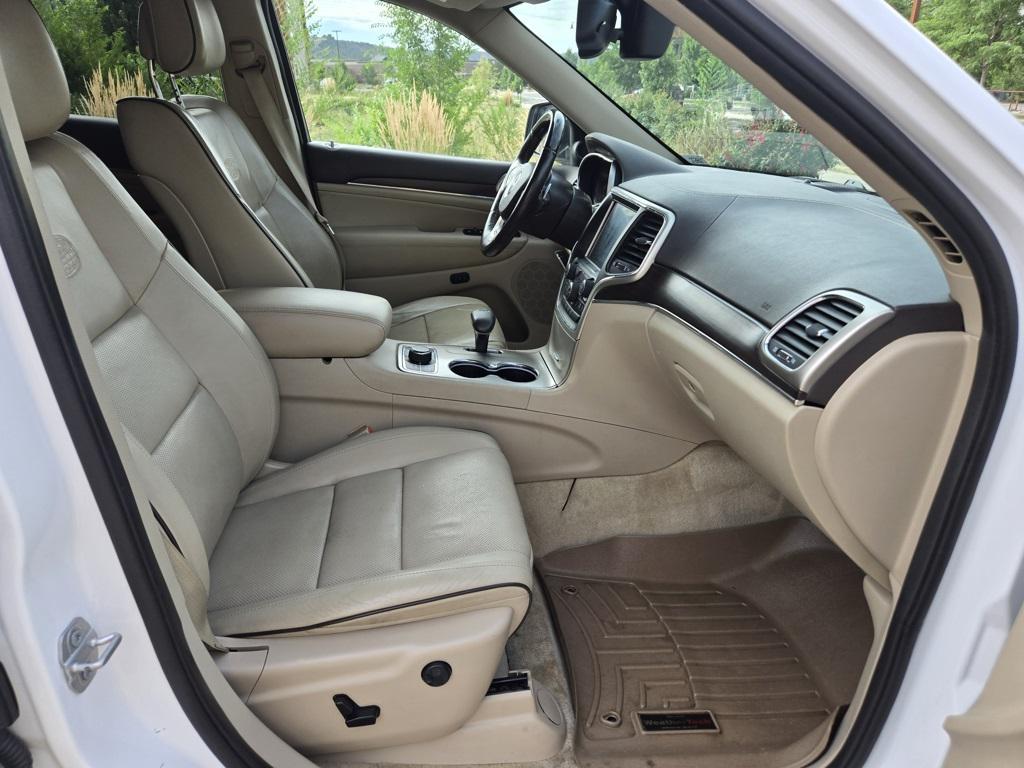 used 2015 Jeep Grand Cherokee car, priced at $12,360
