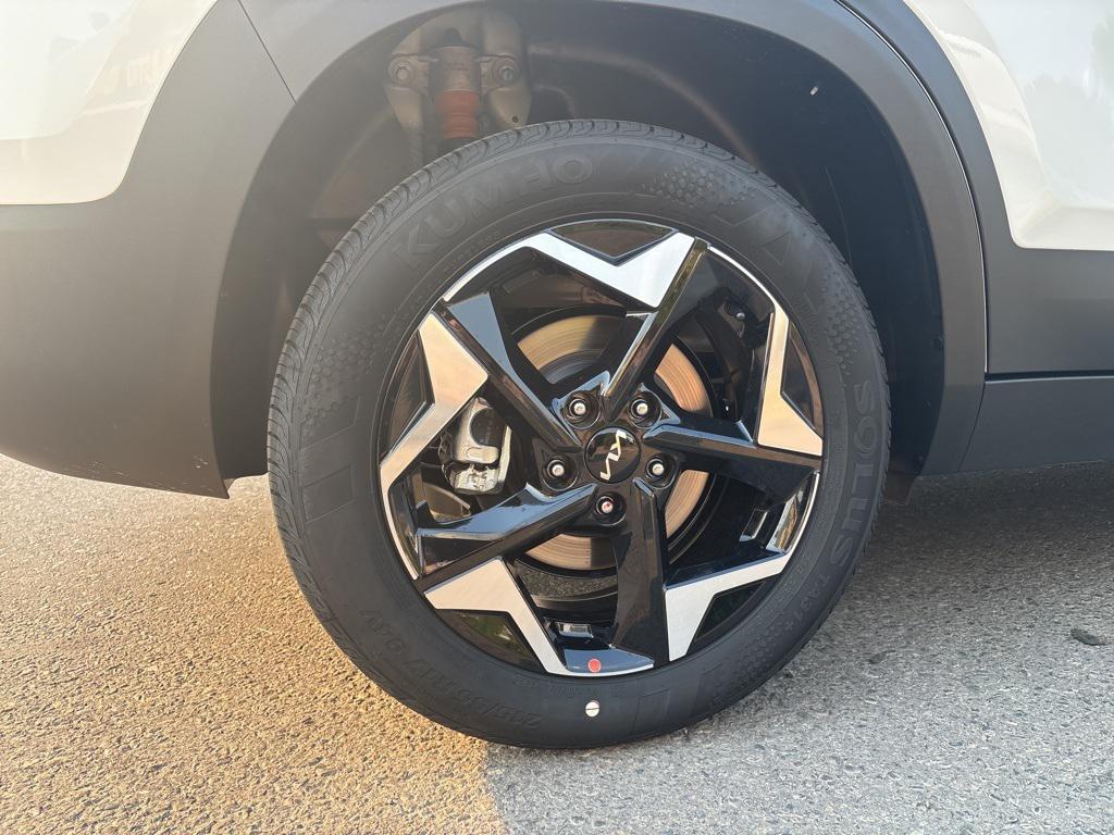 new 2026 Kia Seltos car, priced at $29,080