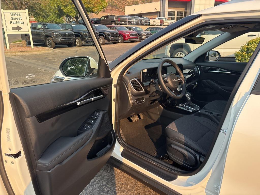 new 2026 Kia Seltos car, priced at $29,080