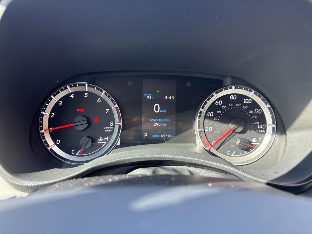used 2021 Toyota Highlander car, priced at $27,480