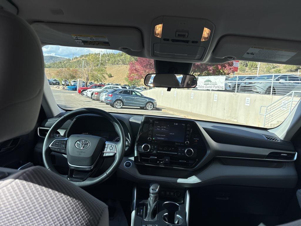 used 2021 Toyota Highlander car, priced at $27,480