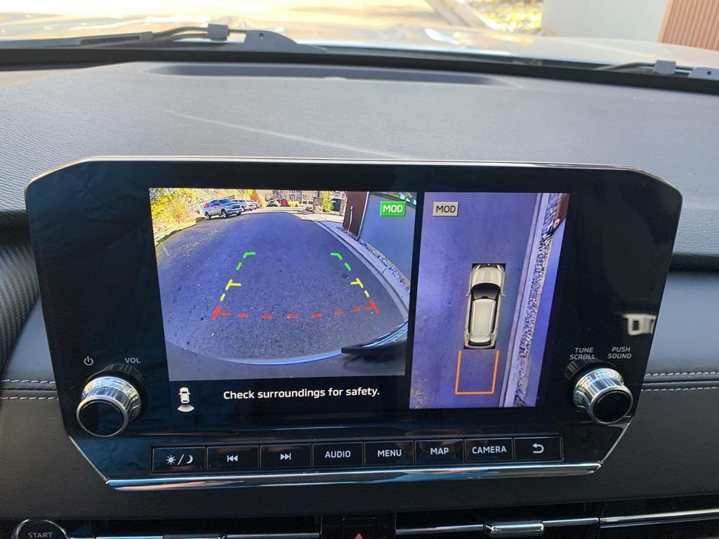 used 2024 Mitsubishi Outlander car, priced at $24,380