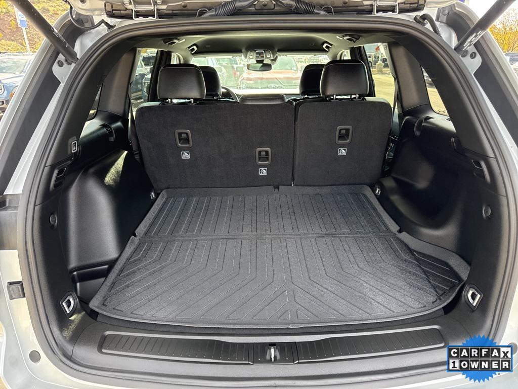 used 2024 Jeep Grand Cherokee car, priced at $33,890