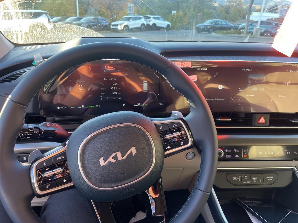 new 2026 Kia Carnival Hybrid car, priced at $53,636