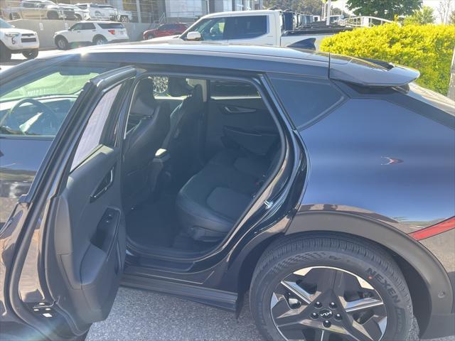 new 2025 Kia EV6 car, priced at $53,980