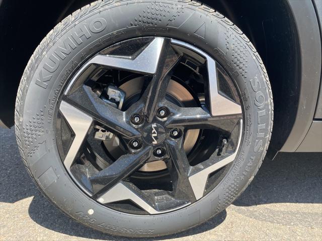 new 2025 Kia Seltos car, priced at $27,811