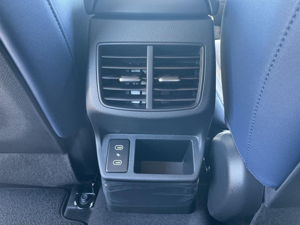 new 2025 Kia Seltos car, priced at $27,811