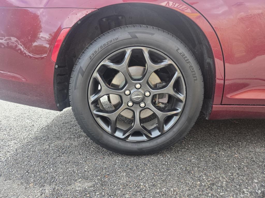 used 2019 Chrysler 300 car, priced at $18,742