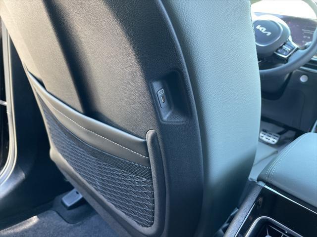 new 2025 Kia Sorento car, priced at $46,832