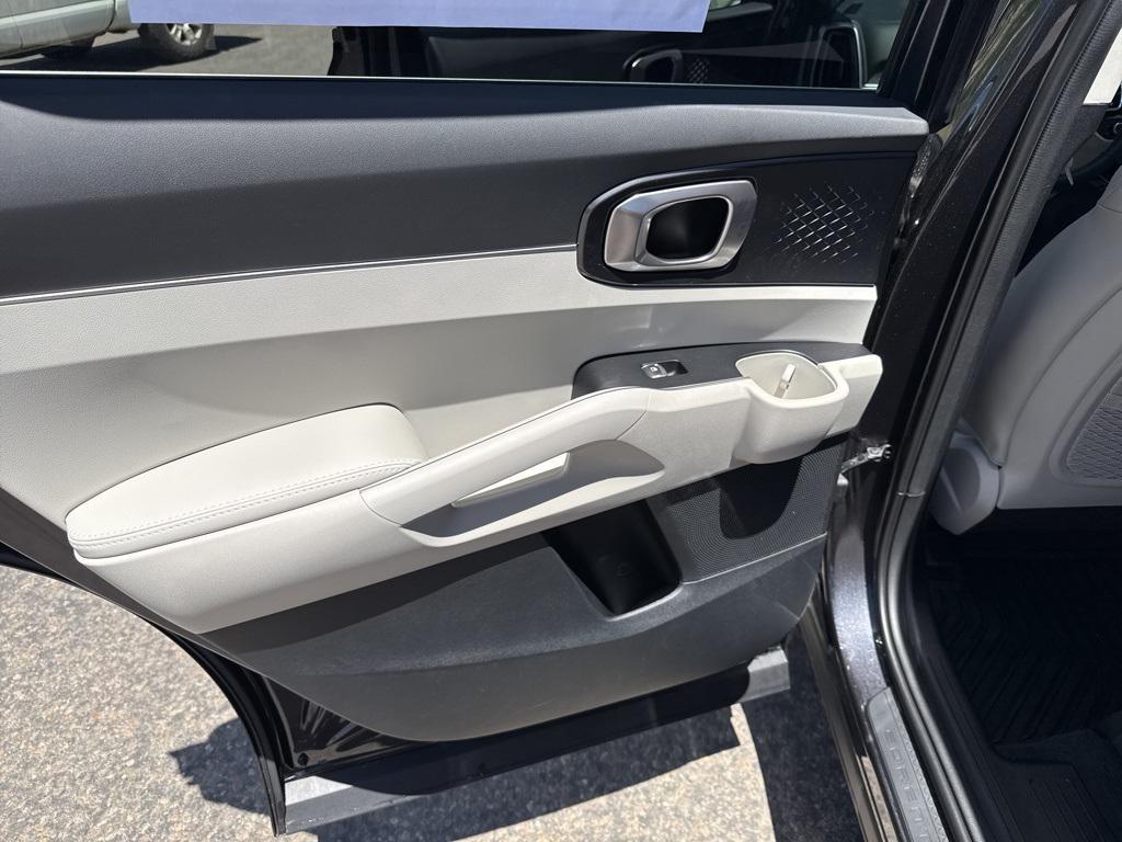 new 2025 Kia Sorento car, priced at $34,990