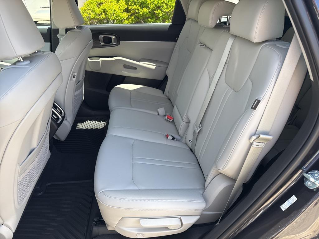 new 2025 Kia Sorento car, priced at $34,990