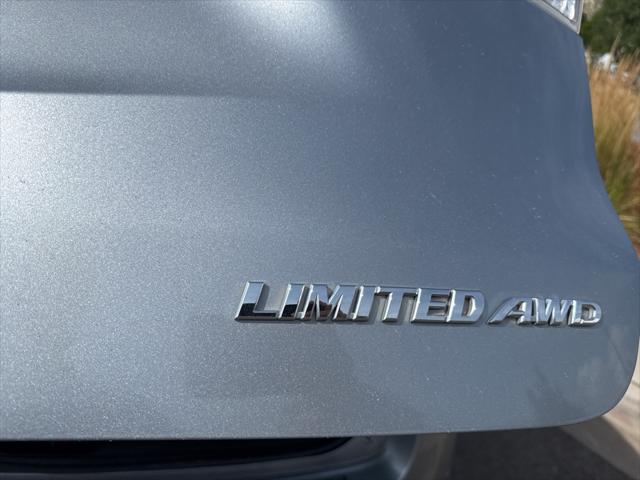 used 2016 Toyota Highlander car, priced at $23,780