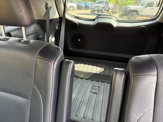 used 2016 Toyota Highlander car, priced at $23,780