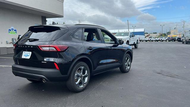new 2025 Ford Escape car, priced at $29,784
