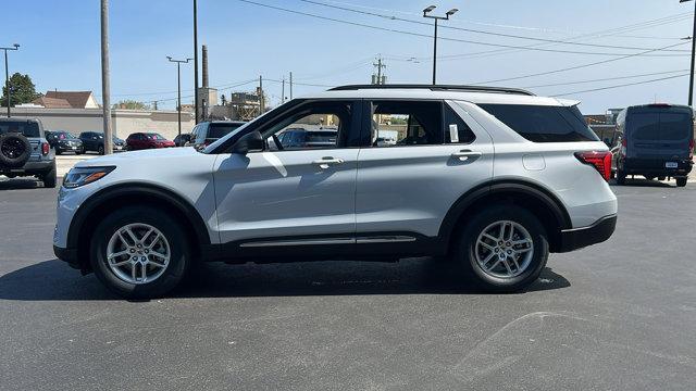 new 2025 Ford Explorer car, priced at $40,738