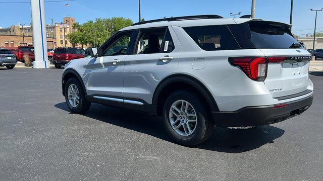 new 2025 Ford Explorer car, priced at $40,738