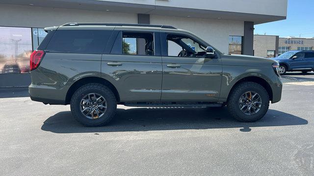 new 2025 Ford Expedition car, priced at $83,025