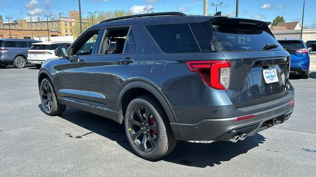 new 2024 Ford Explorer car, priced at $61,660