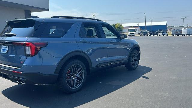 new 2025 Ford Explorer car, priced at $58,851