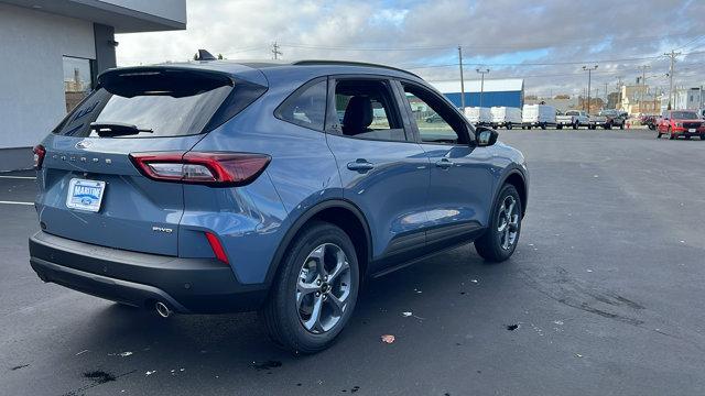 new 2025 Ford Escape car, priced at $33,699