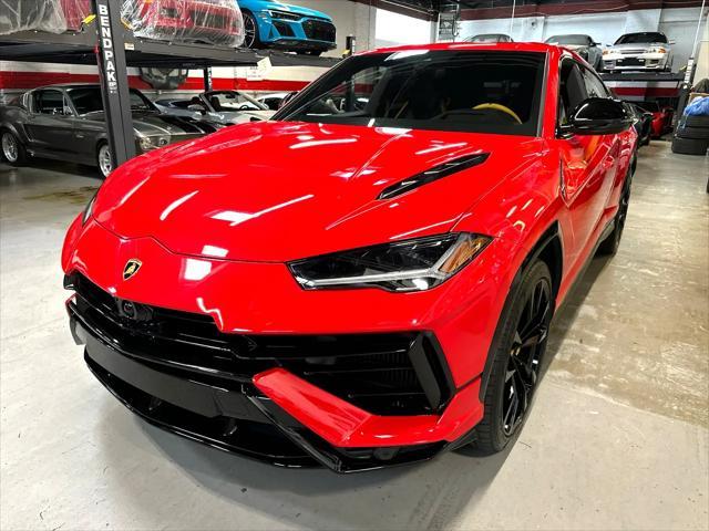 used 2024 Lamborghini Urus car, priced at $258,999