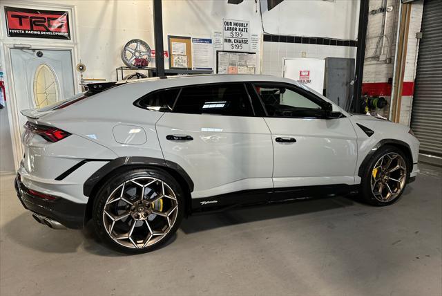 used 2023 Lamborghini Urus car, priced at $279,999