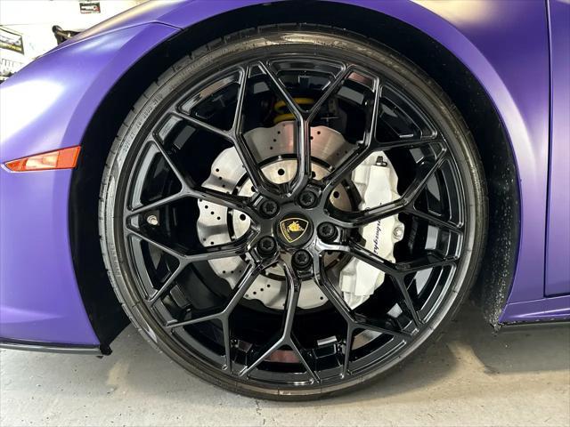 used 2020 Lamborghini Huracan EVO car, priced at $264,999