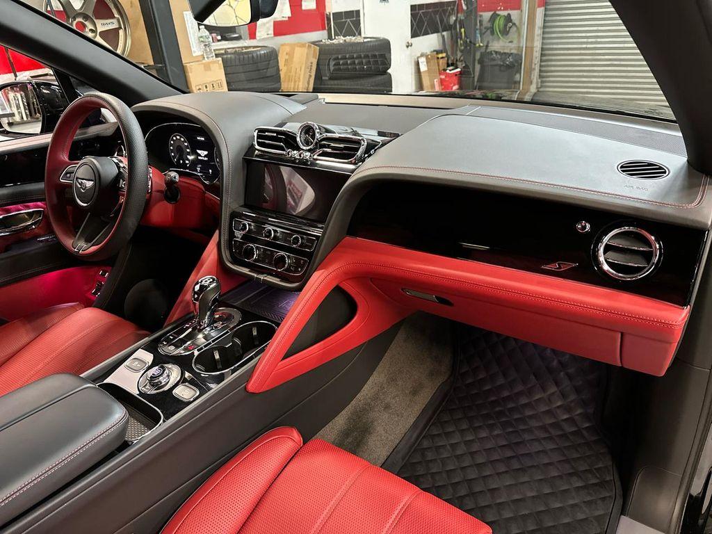 used 2022 Bentley Bentayga car