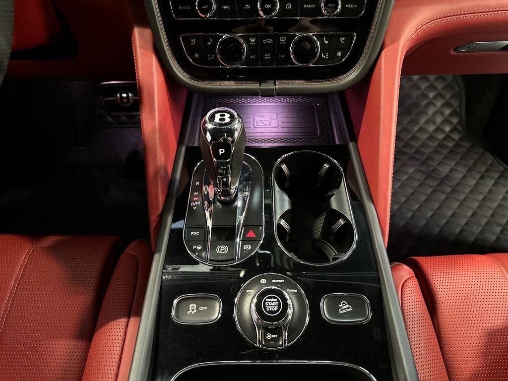 used 2022 Bentley Bentayga car