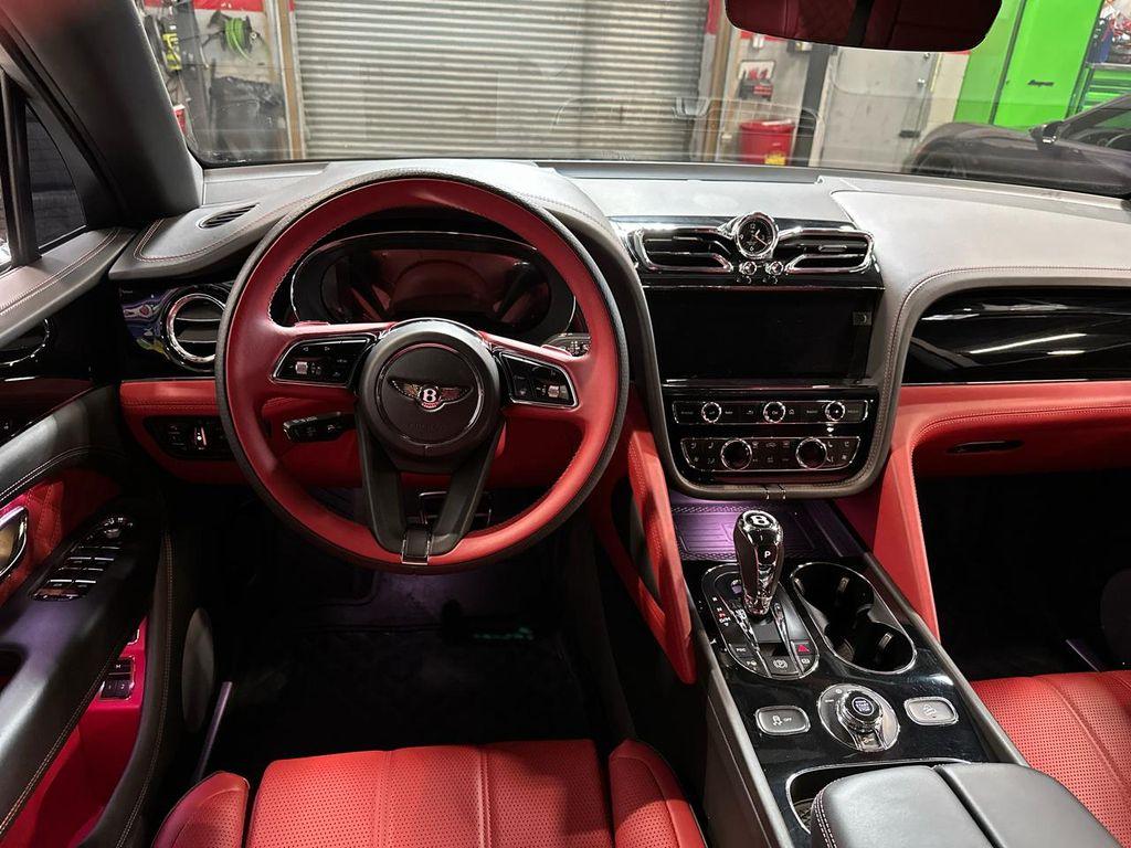 used 2022 Bentley Bentayga car