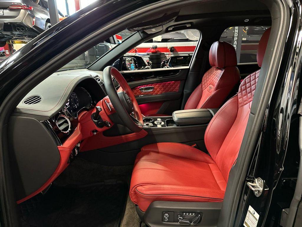 used 2022 Bentley Bentayga car