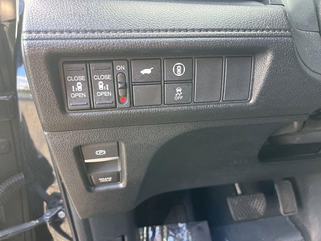 used 2022 Honda Odyssey car, priced at $29,000