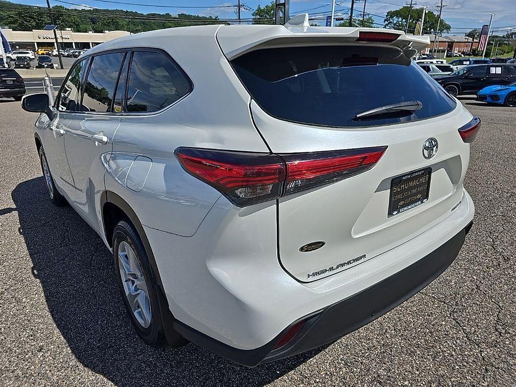 used 2020 Toyota Highlander car, priced at $26,750