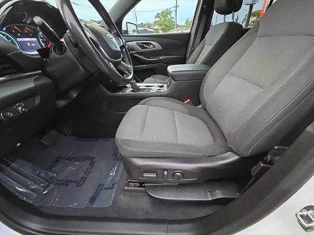 used 2022 Chevrolet Traverse car, priced at $27,893