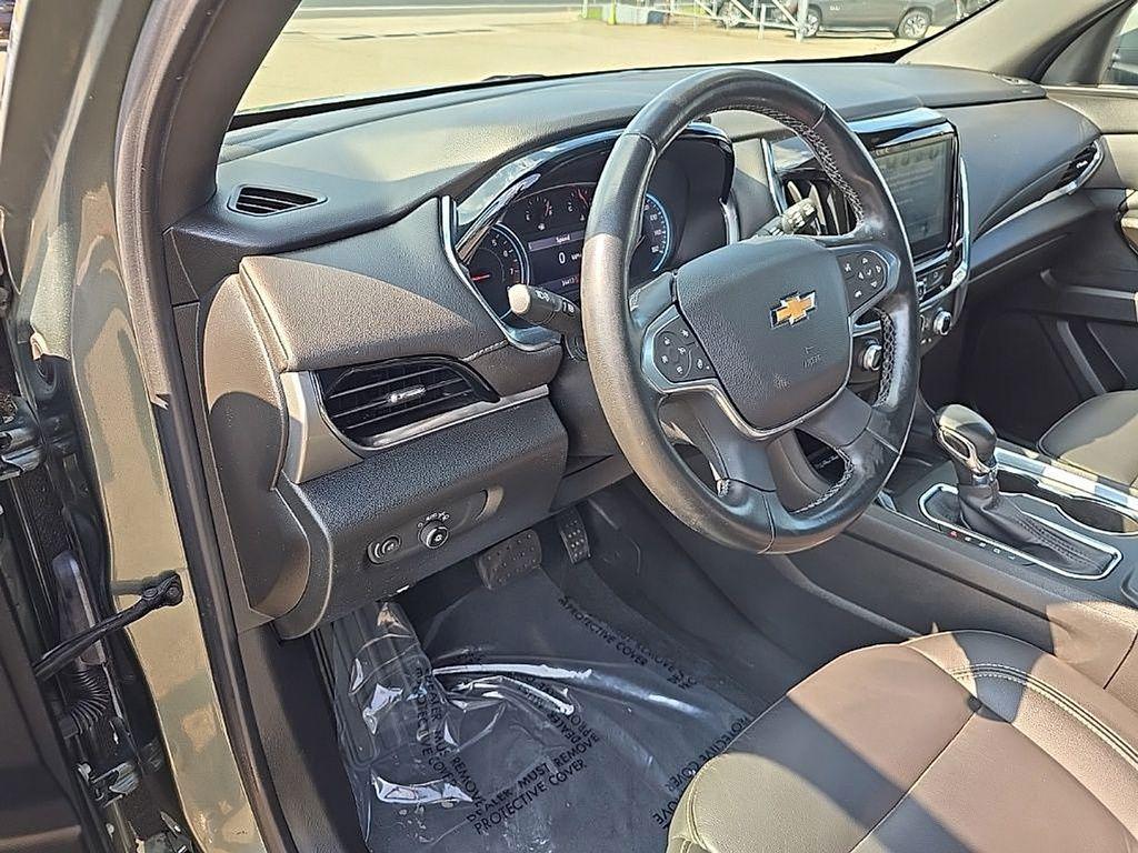 used 2023 Chevrolet Traverse car, priced at $30,000